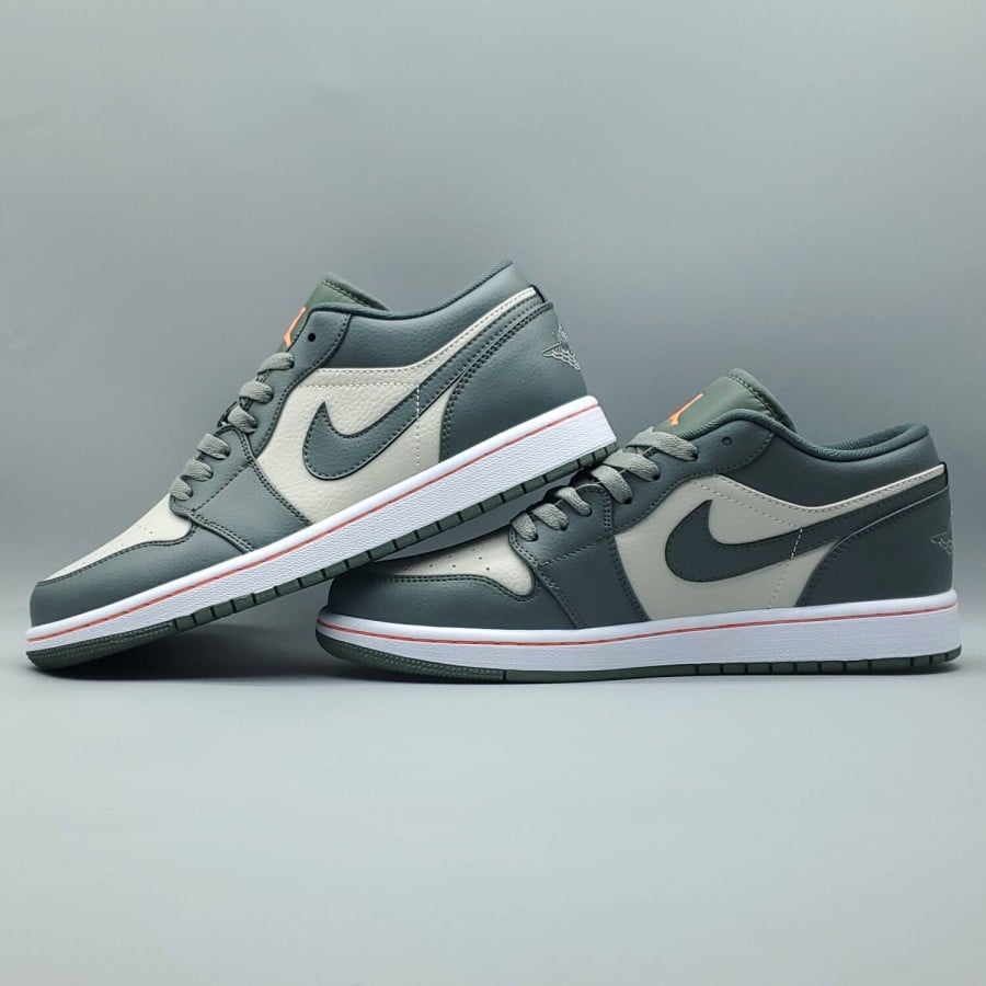 Air Jordan 1 Low 
