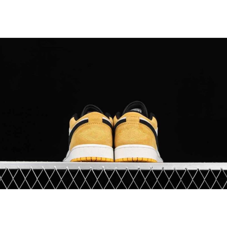 Air Jordan 1 Low 'University Gold'