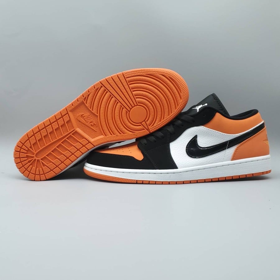 Air Jordan 1 Low 