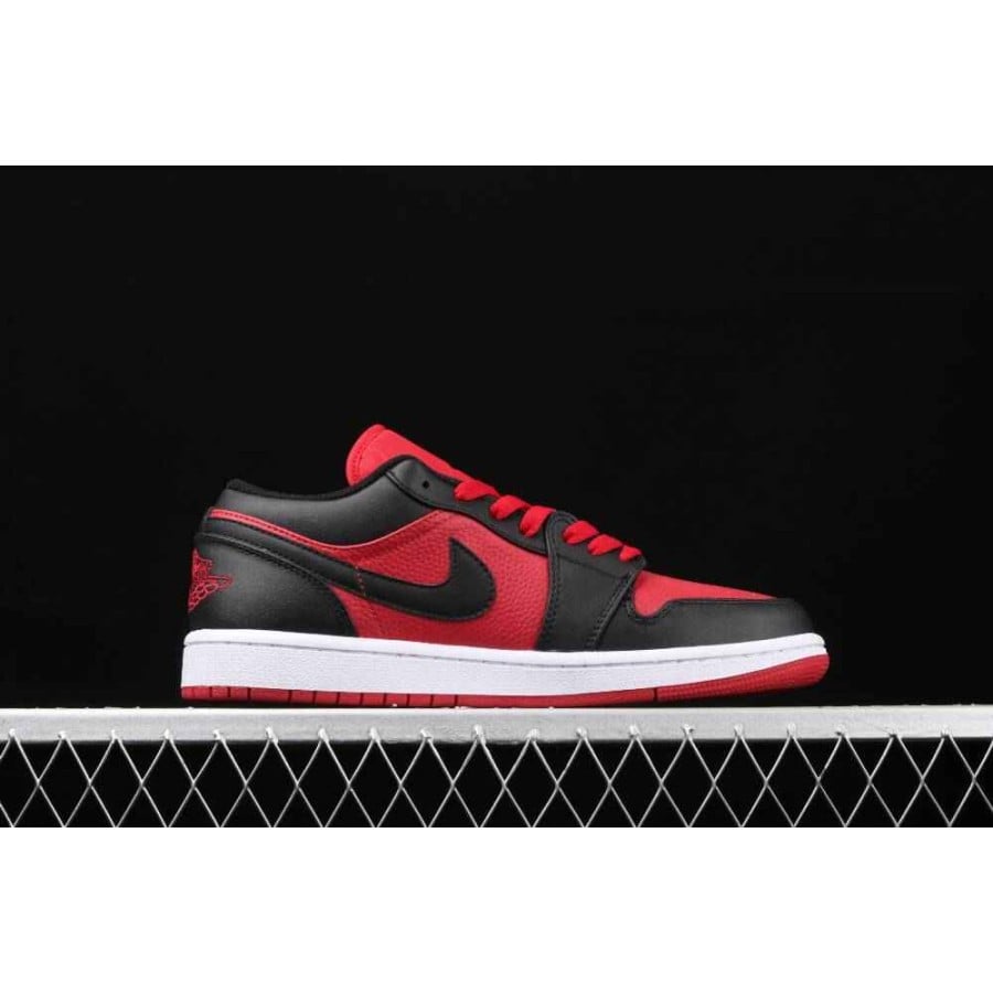 Air Jordan 1 Retro Low 