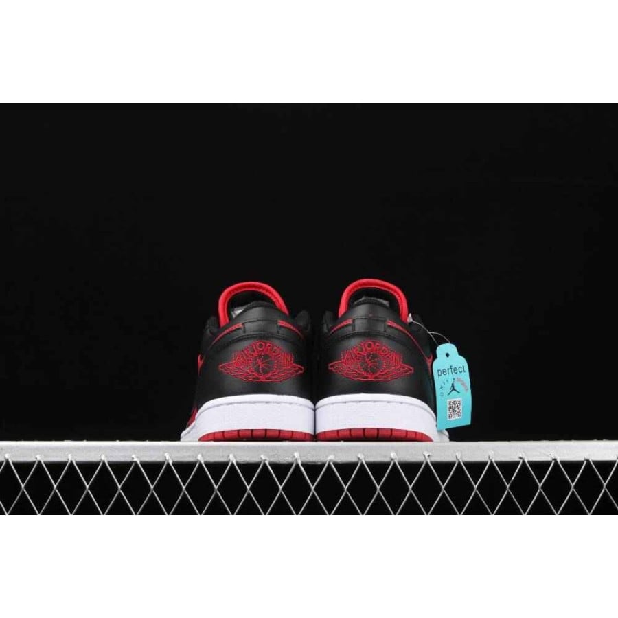 Air Jordan 1 Retro Low 