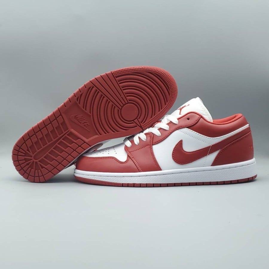 Air Jordan 1 Low 