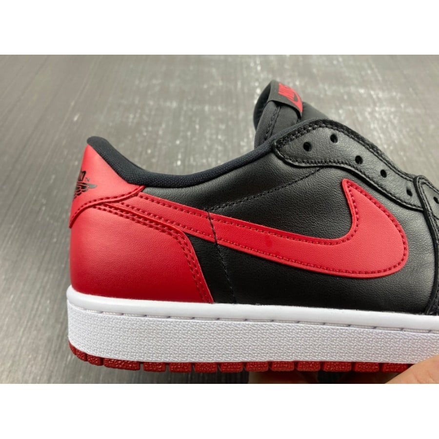 Air Jordan 1 Retro Low OG 