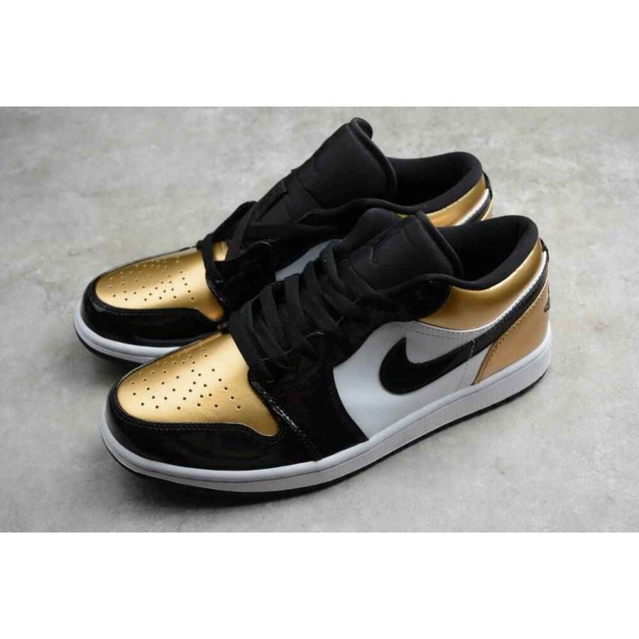Air Jordan 1 Low 