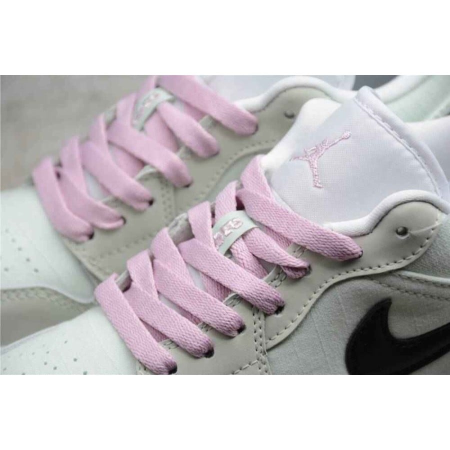 Wmns Air Jordan 1 Low SE 