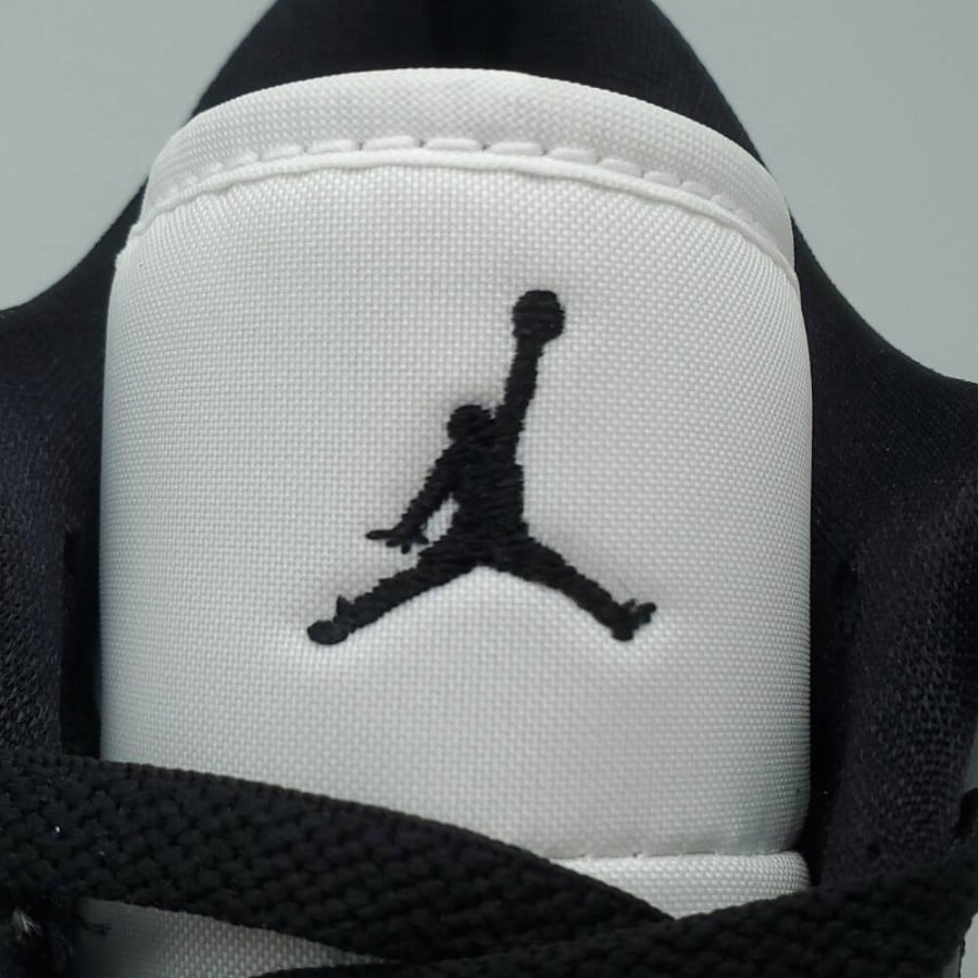 Wmns Air Jordan 1 Low 