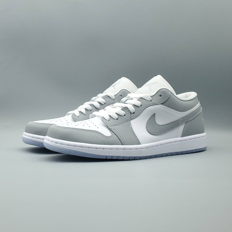 Wmns Air Jordan 1 Low 