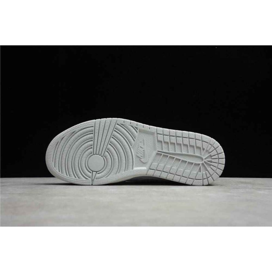 Air Jordan 1 Low Premium