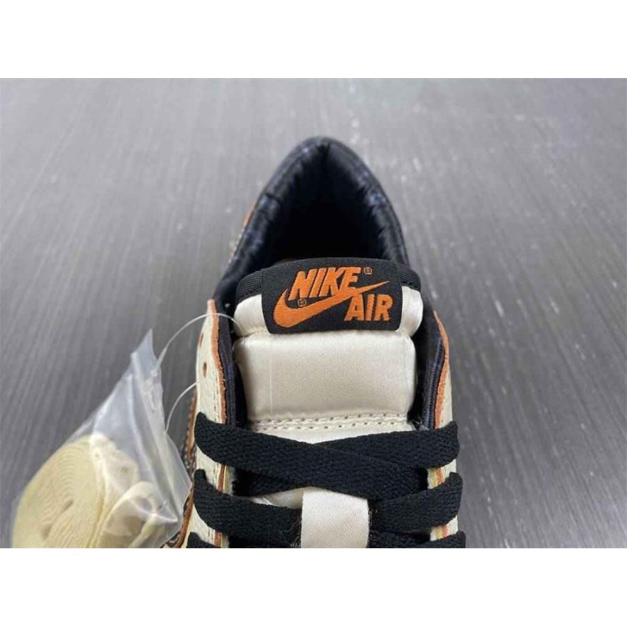 Air Jordan 1 Low OG 