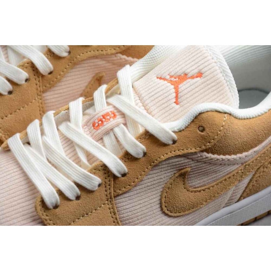Wmns Air Jordan 1 Low SE 
