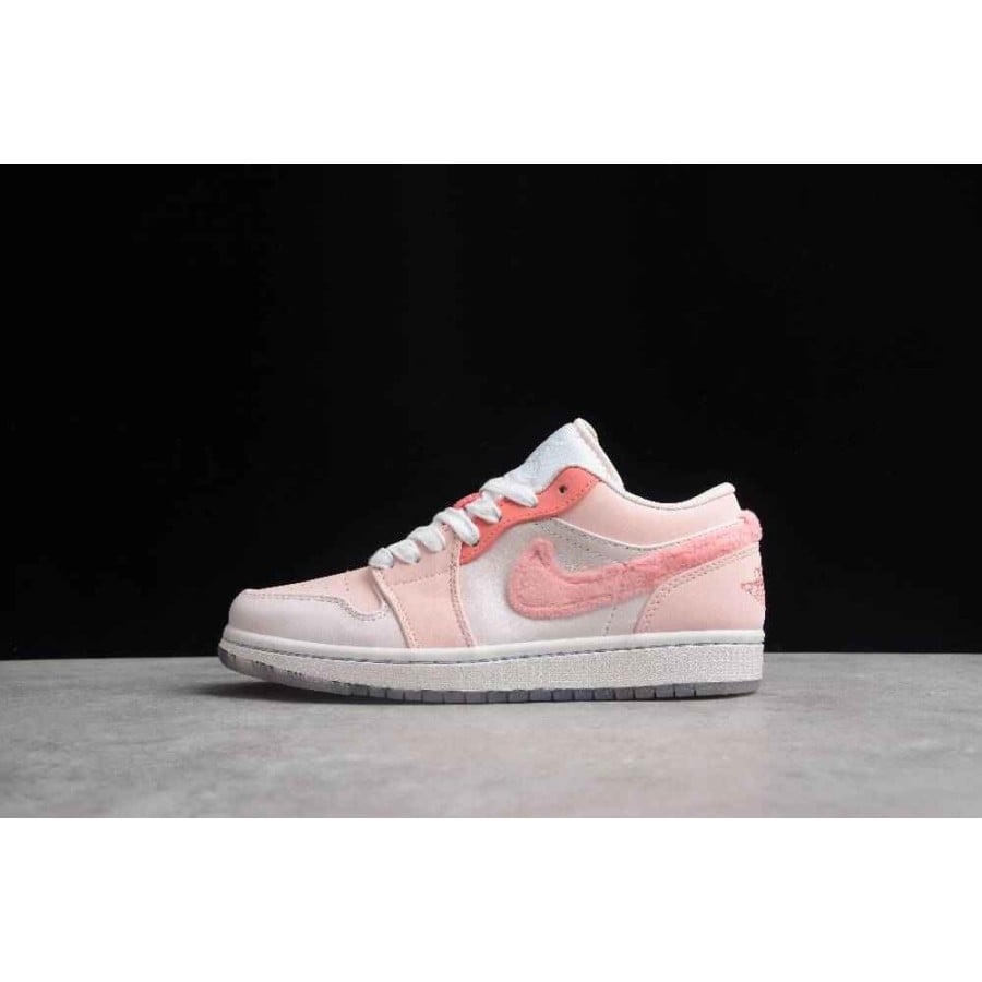 Wmns Air Jordan 1 Low SE 
