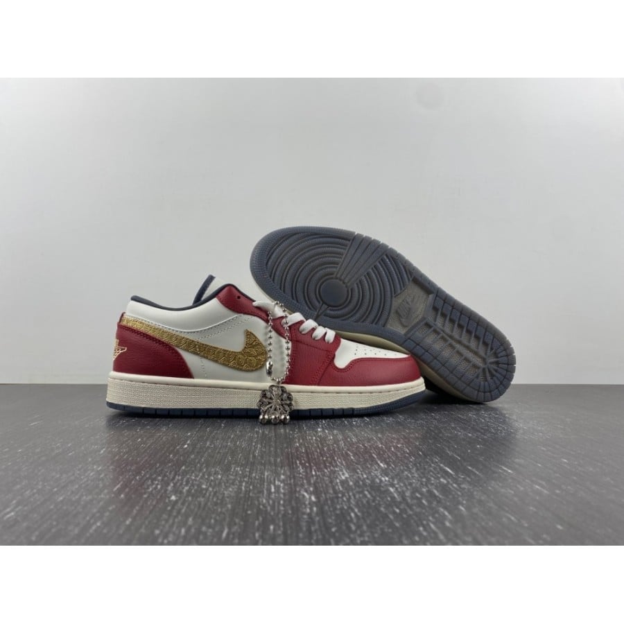 Wmns Air Jordan 1 Low SE 