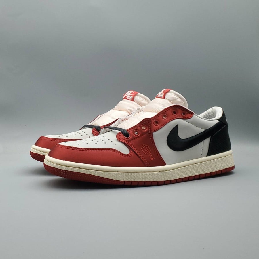 Trophy Room x Air Jordan 1 Retro Low OG SP 