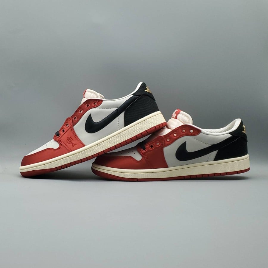 Trophy Room x Air Jordan 1 Retro Low OG SP 