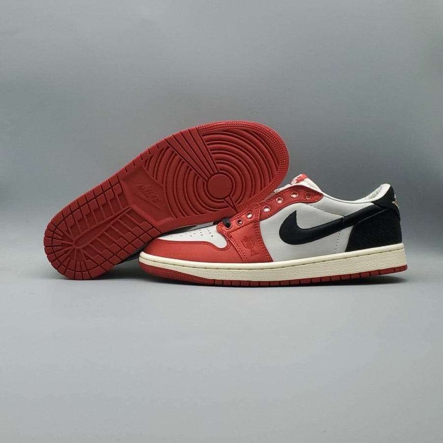 Trophy Room x Air Jordan 1 Retro Low OG SP 