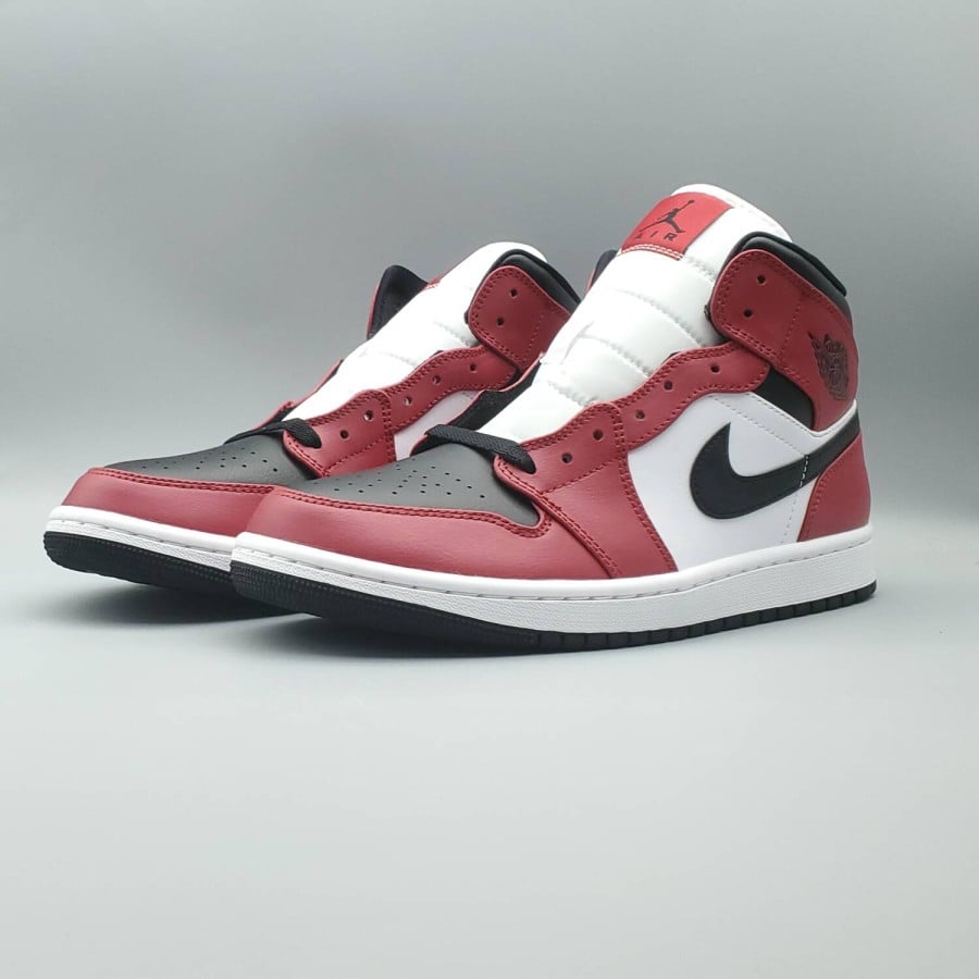Air Jordan 1 Mid 