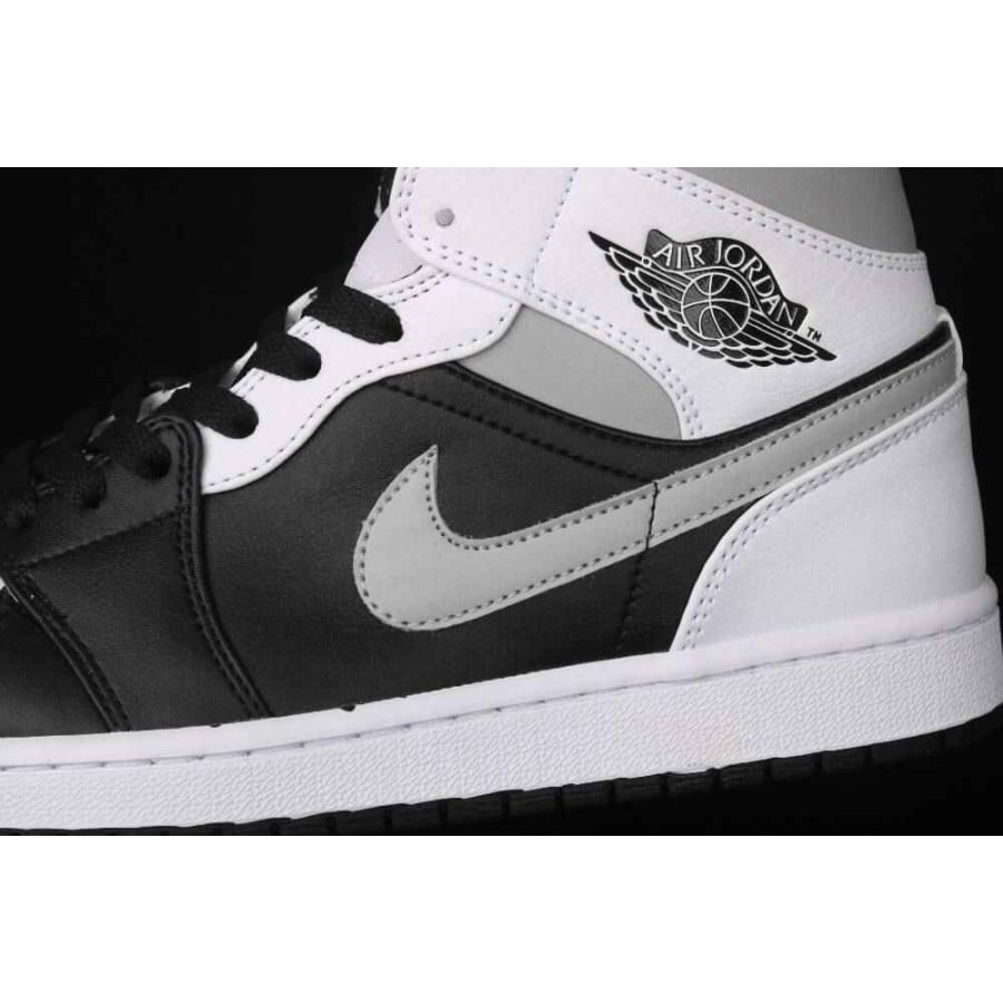 Air Jordan 1 Mid 