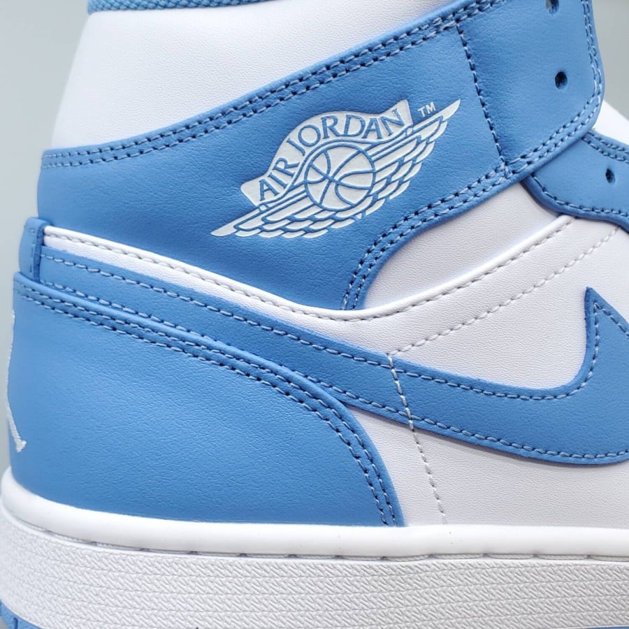 Air Jordan 1 Mid