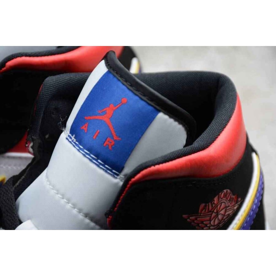 Air Jordan 1 Mid SE 