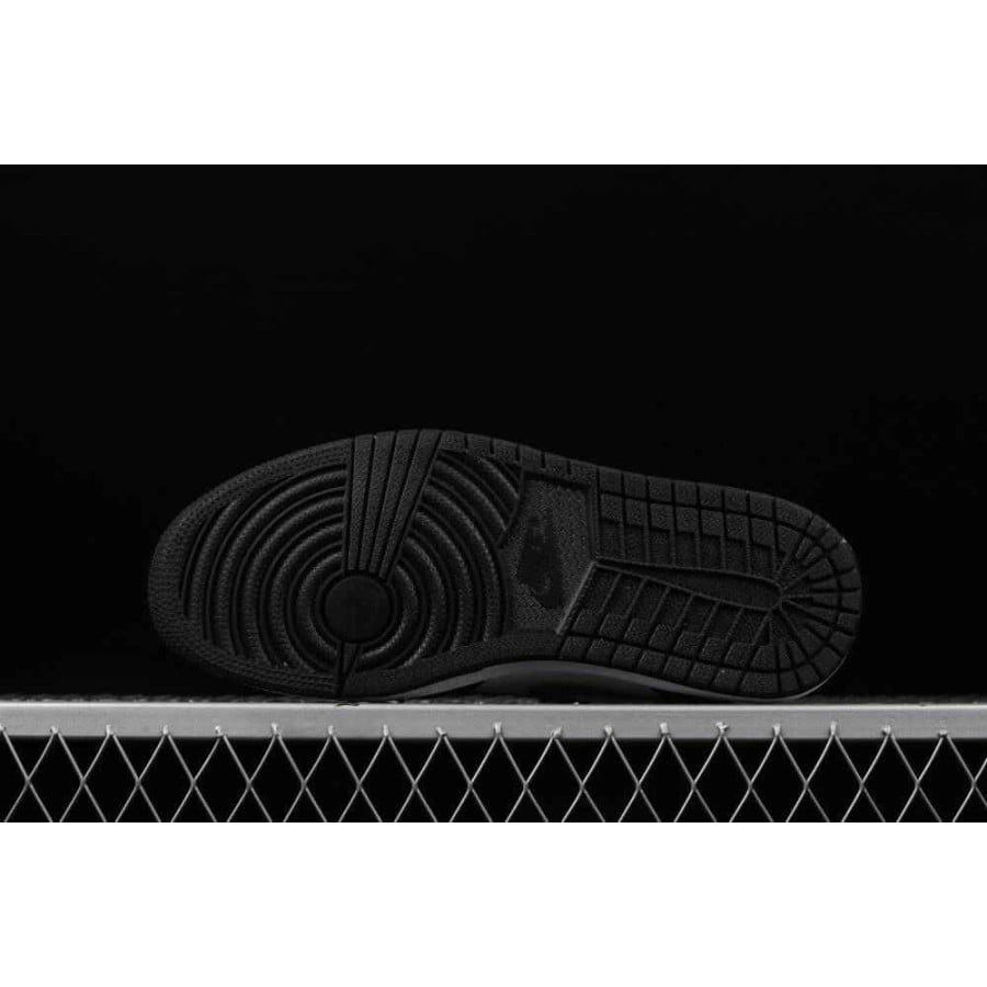 Air Jordan 1 Mid Patent 