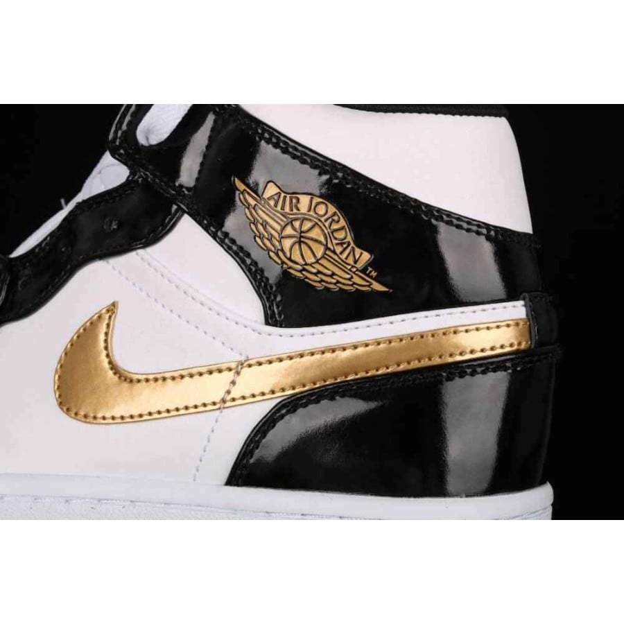 Air Jordan 1 Mid Patent 