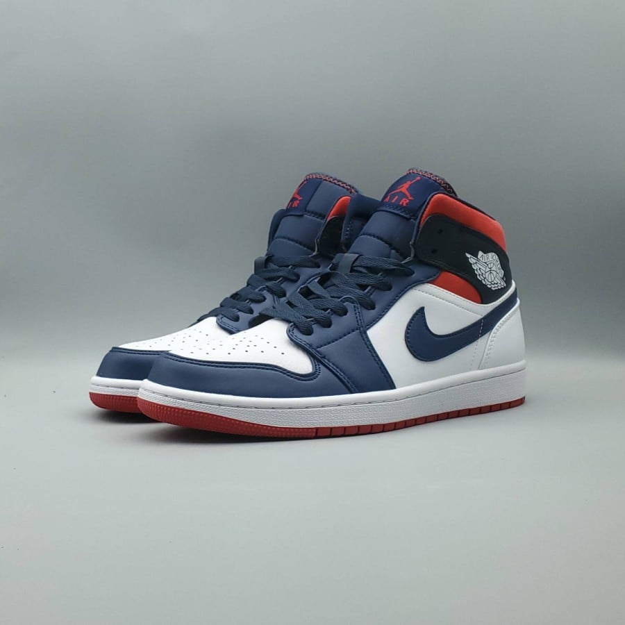 Air Jordan 1 Mid SE 