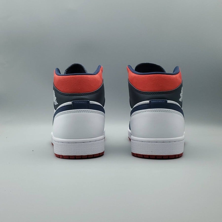 Air Jordan 1 Mid SE 