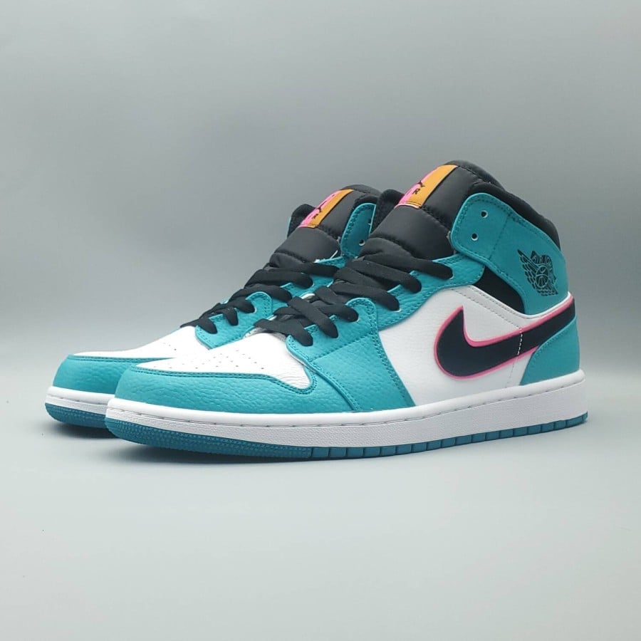 Air Jordan 1 Mid SE 