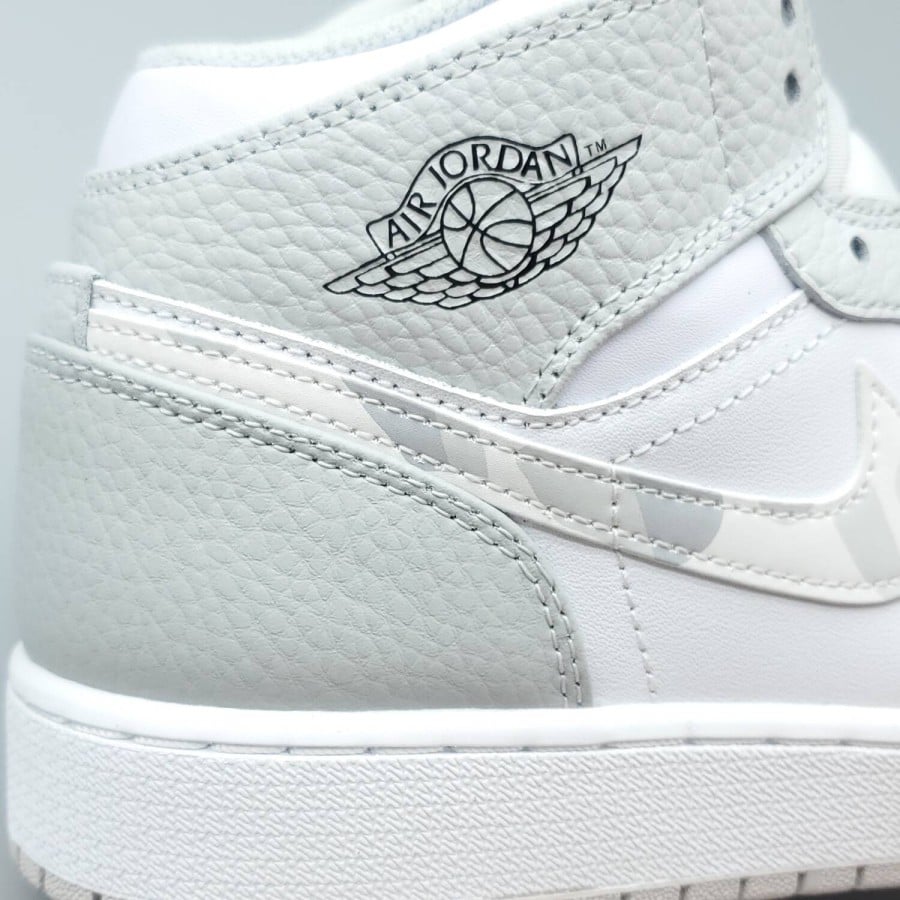 Air Jordan 1 Mid