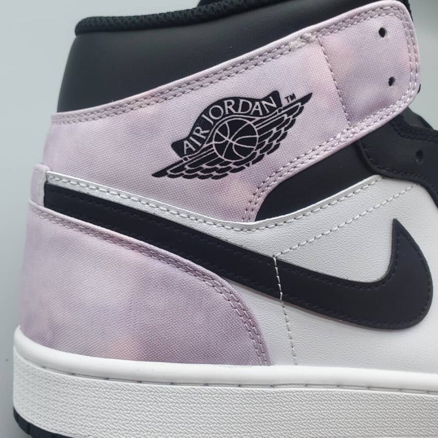 Air Jordan 1 Mid SE 