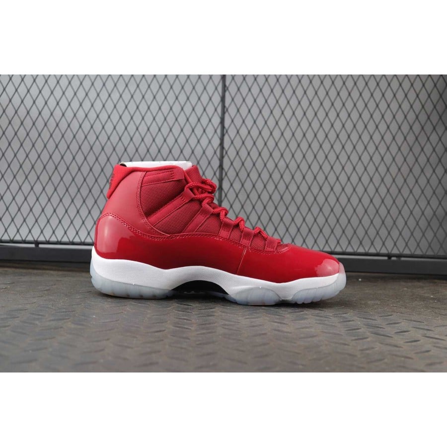 Air Jordan 11 Retro