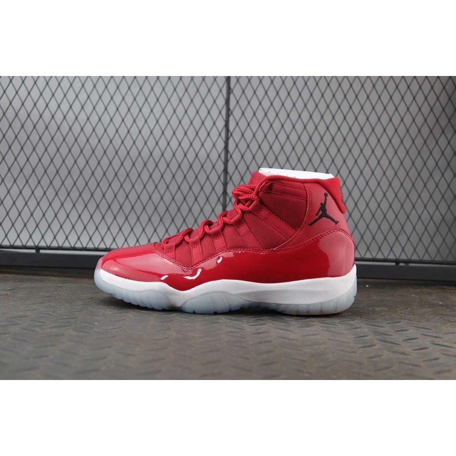 Air Jordan 11 Retro