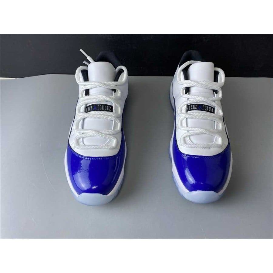 Wmns Air Jordan 11 Retro Low 