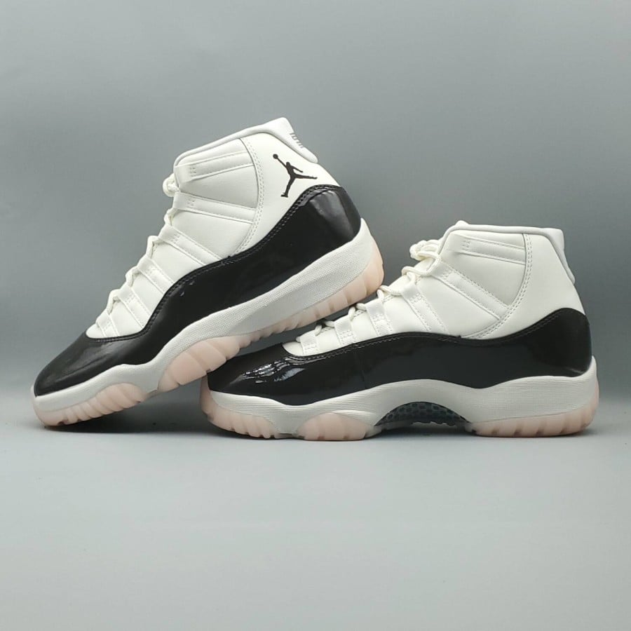 Wmns Air Jordan 11 Retro 
