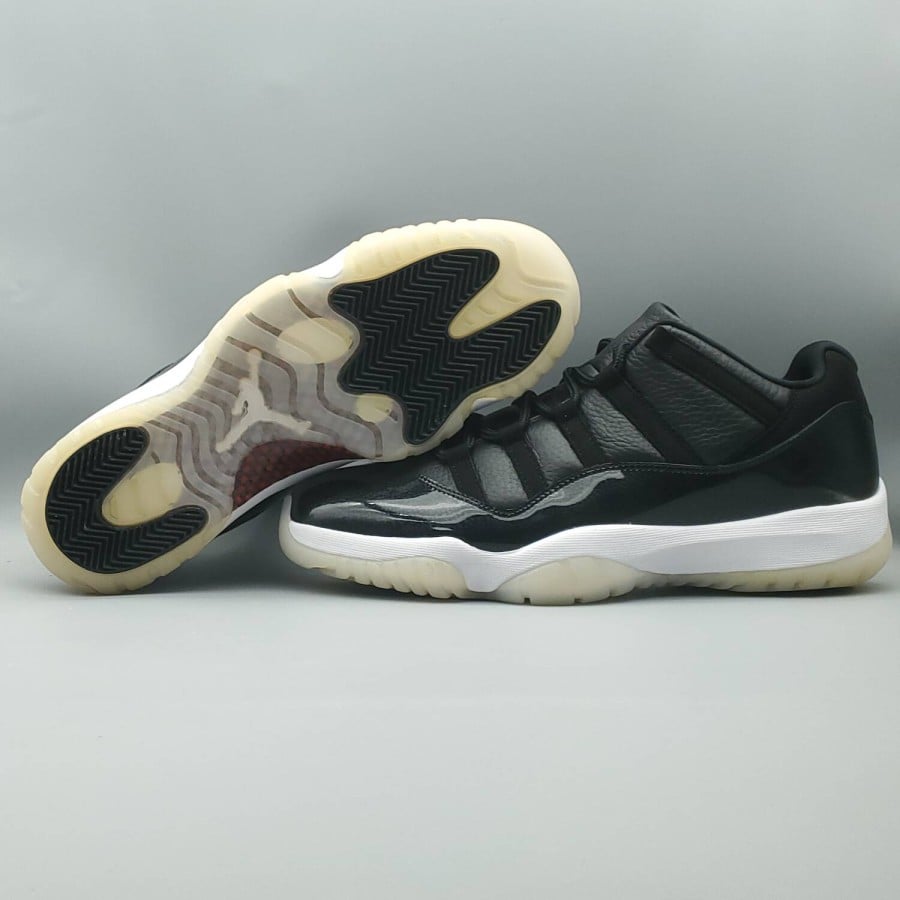 Air Jordan 11 Retro Low 