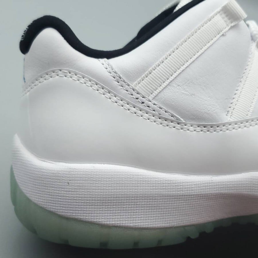 Air Jordan 11 Retro Low 
