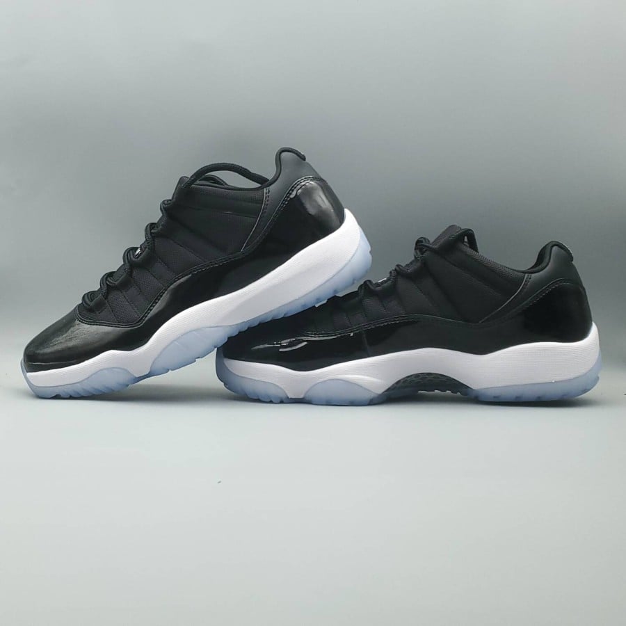 Air Jordan 11 Retro Low 