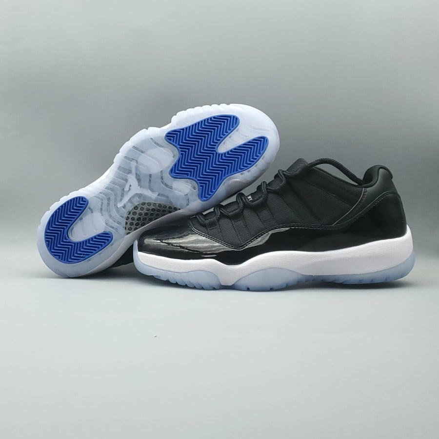 Air Jordan 11 Retro Low 