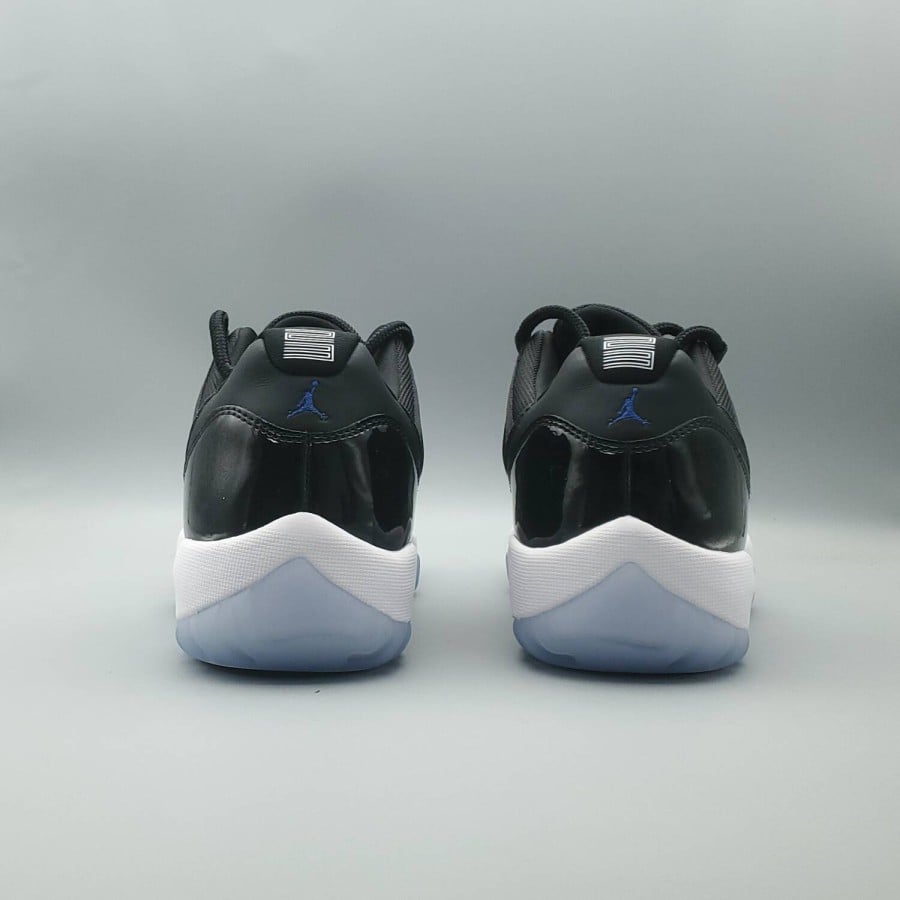 Air Jordan 11 Retro Low 