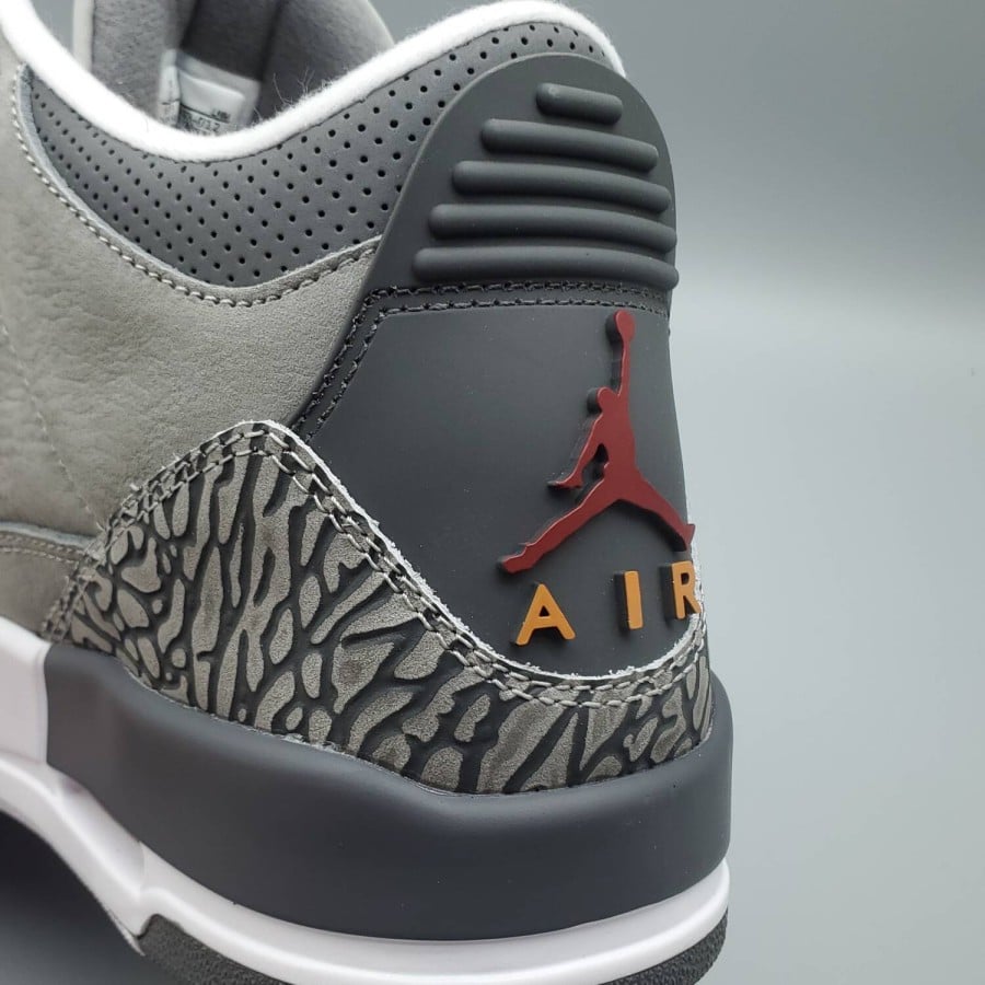 Air Jordan 3 Retro 