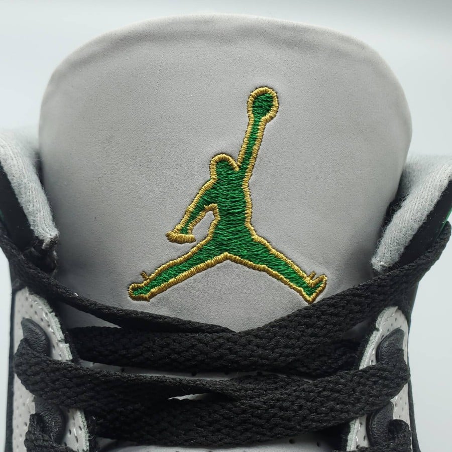 Air Jordan 3 Retro 