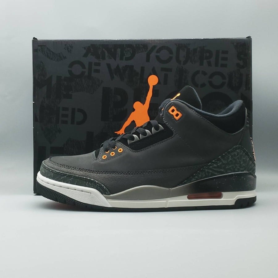 Air Jordan 3 Retro