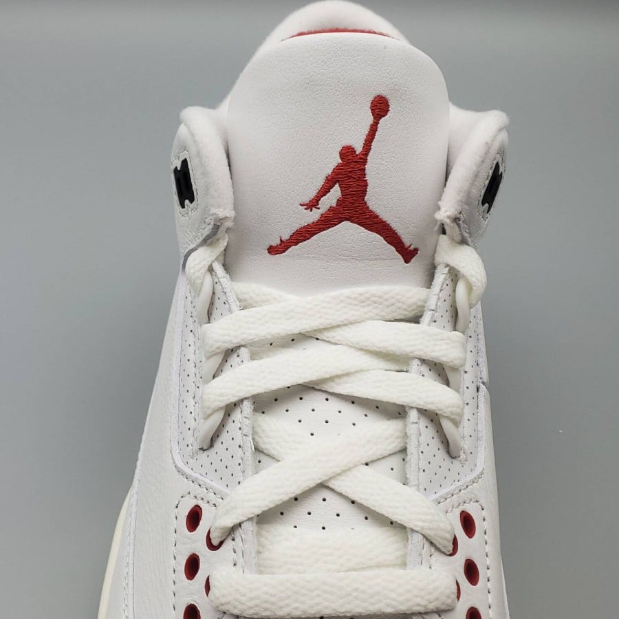 Air Jordan 3 Retro 