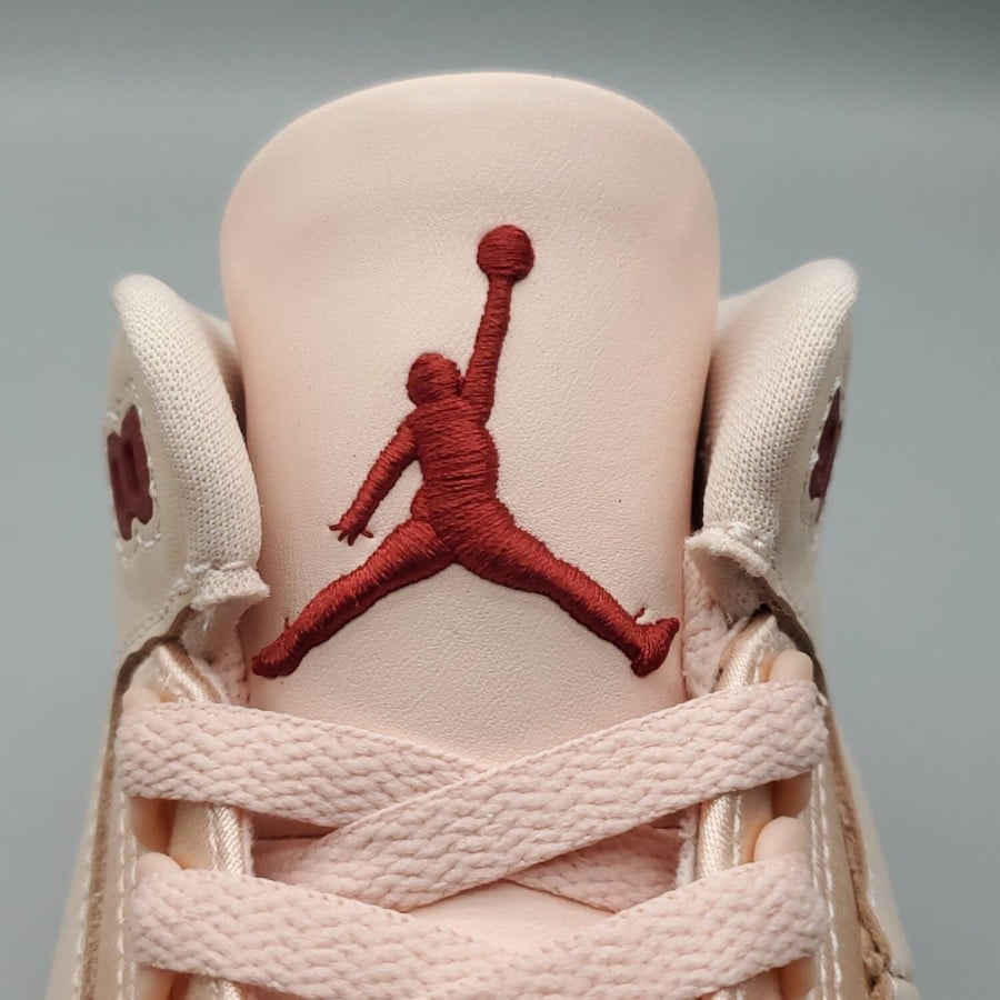 Wmns Air Jordan 3 Retro 