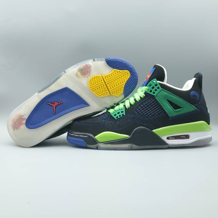 Air Jordan 4 Retro 