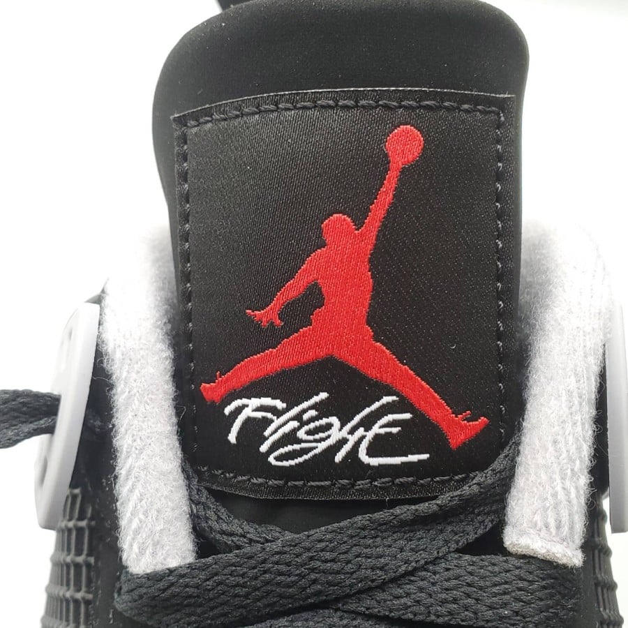 Air Jordan 4 Retro OG