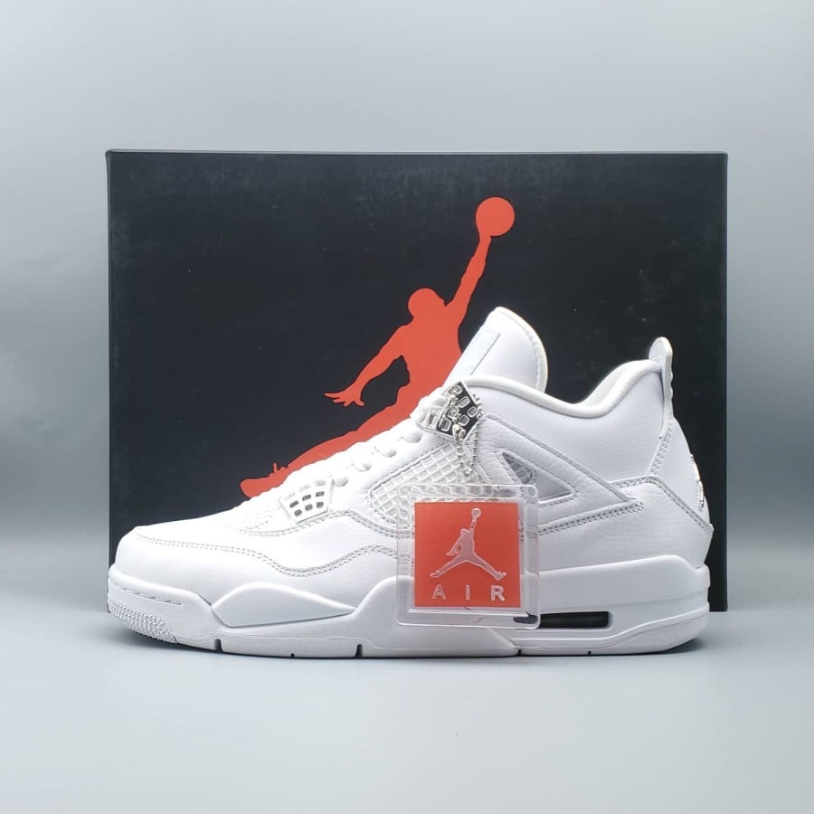 Air Jordan 4 Retro 