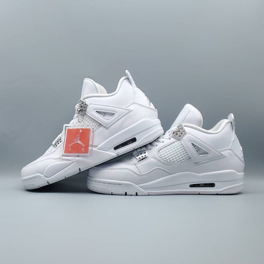 Air Jordan 4 Retro 