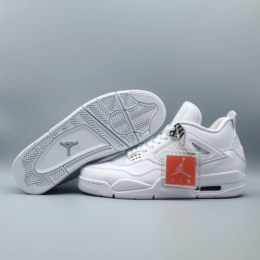 Air Jordan 4 Retro 