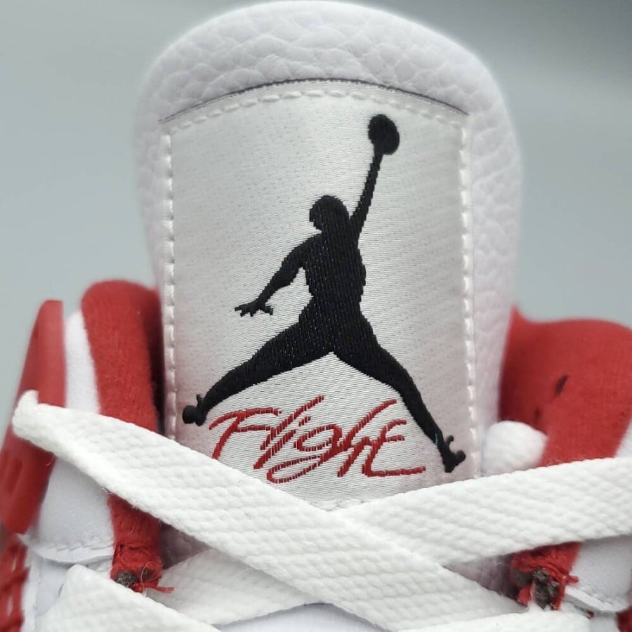 Air Jordan 4 Retro 